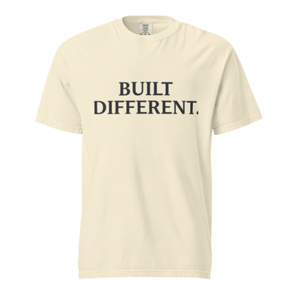 Camiseta Heavyweight Built Different
